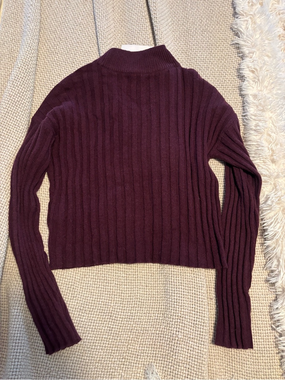 Madewell Ribbed Turtleneck Sweater in Plum